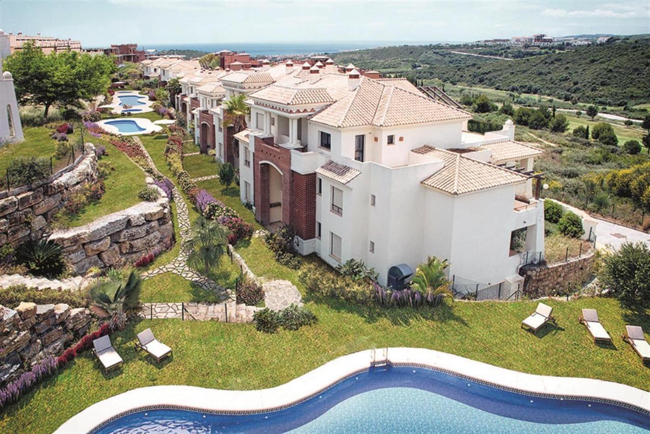 Albatros Golf View 2394 Apartment Casares Bagian luar foto
