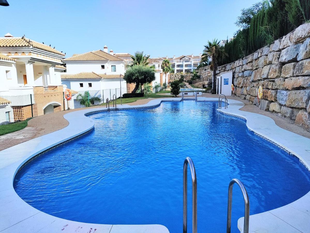 Albatros Golf View 2394 Apartment Casares Bagian luar foto