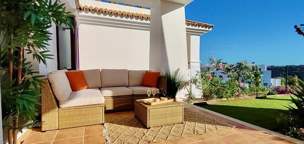 Albatros Golf View 2394 Apartment Casares Bagian luar foto