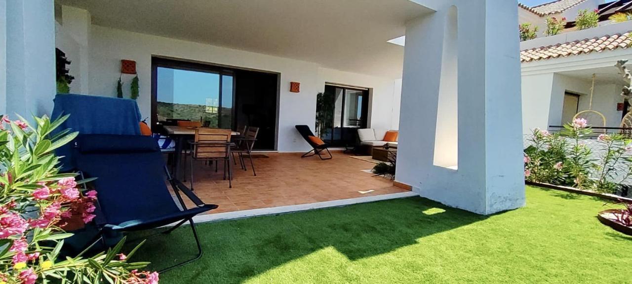 Albatros Golf View 2394 Apartment Casares Bagian luar foto